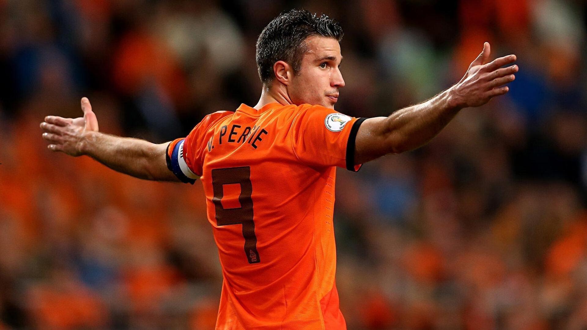 马卡报,北伦敦双雄与巴萨持续锁定樱桃锋线新星,克鲁皮成夏窗焦点猎物